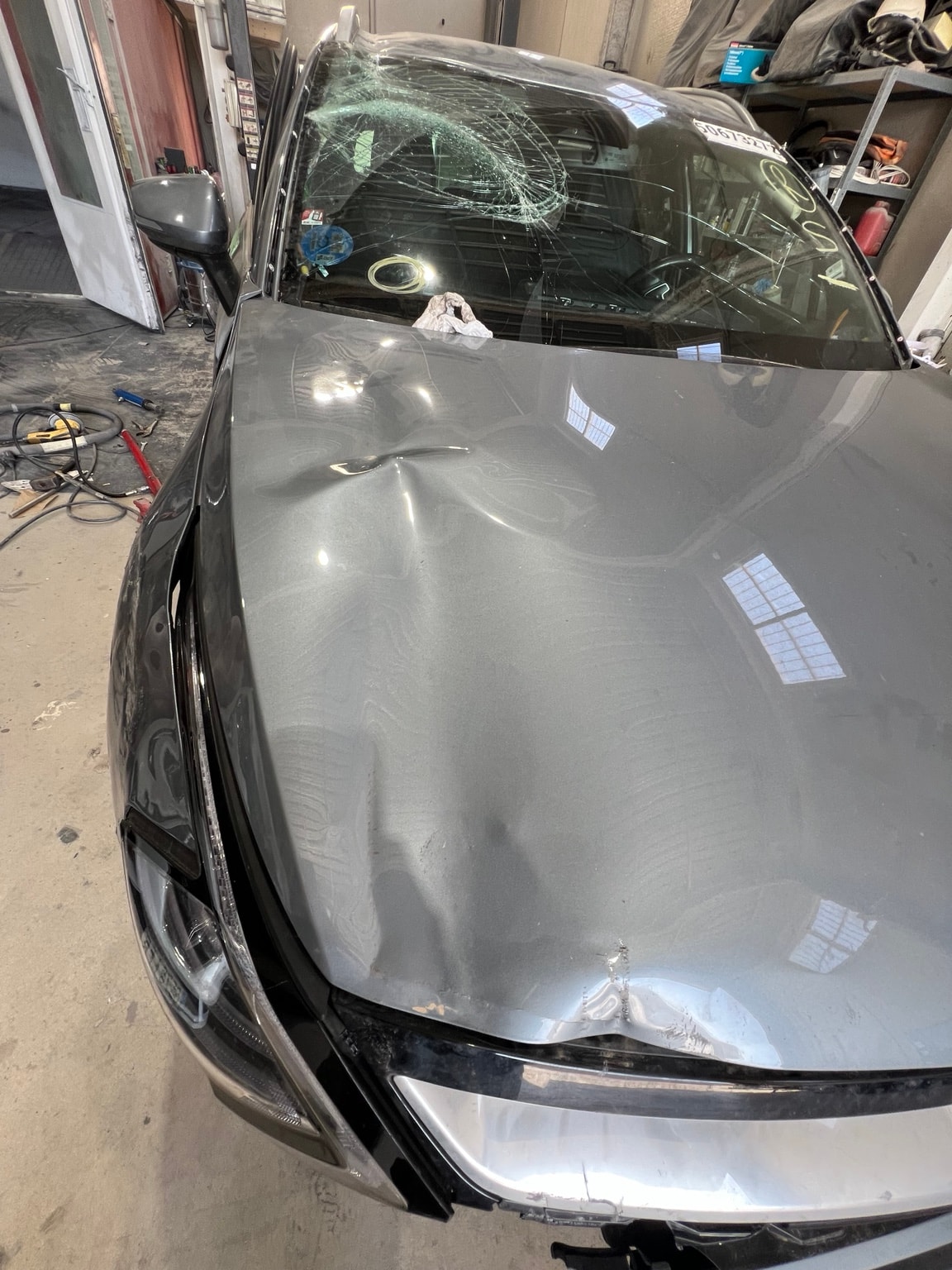 Capó — Antes de la reparación